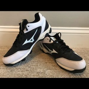 Mizuno 9 Spike Adv. Finch Franchise 7. Size 9.5.